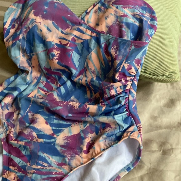 NWT Freely one piece swimsuit. Womens Missy faux wrap. - Picture 2 of 11